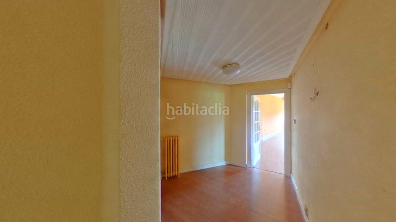 Foto b3c67a76-7658-4546-b199-0248aa06a9df. Flat with heating in Centro Ponferrada