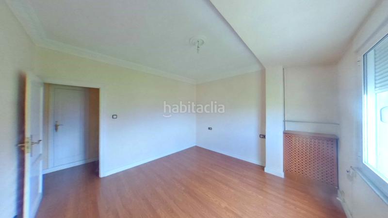 Foto fb40b524-bc41-4b41-b051-933c59c092dc. Flat with heating in Centro Ponferrada