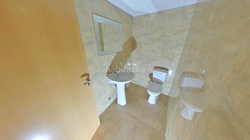 Foto 0cf52cb7-8159-454b-87fb-9063cdcca405. Local comercial a Llevant Reus