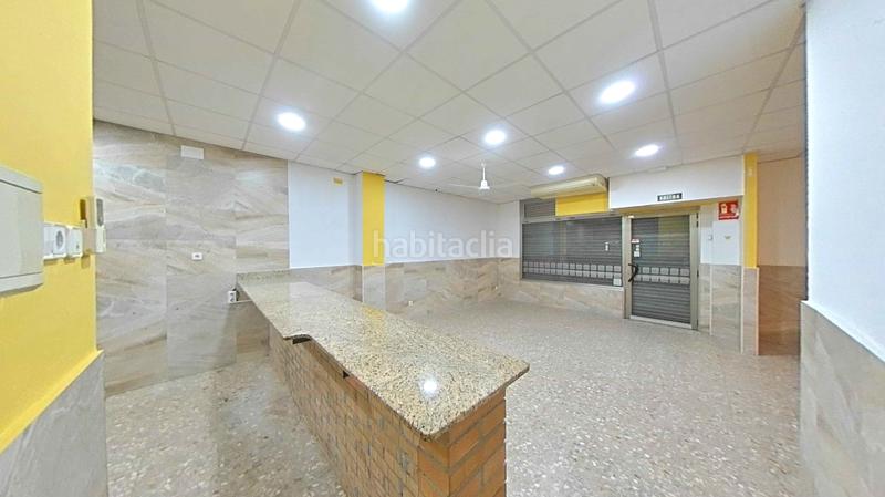 Foto f2df5a1f-df1b-45f8-926e-42b8e9459c31. Locale commerciale in Llevant Reus