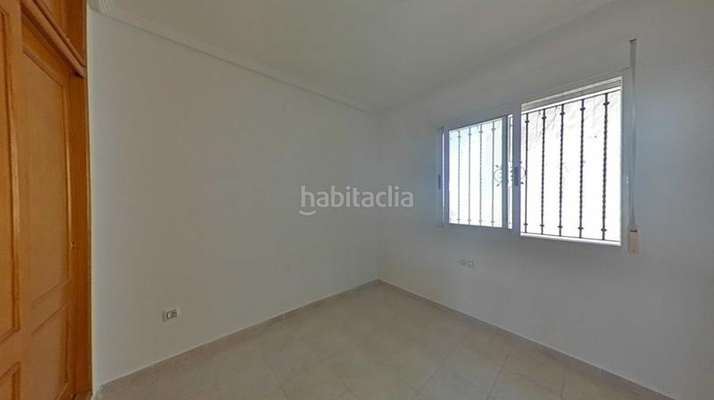 Foto 610bc2e1-fdbf-46f1-b490-03f5da49e367. Casa a schiera con parcheggio in Villamartín-Las Filipinas Orihuela