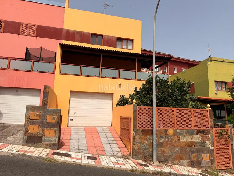 Foto de16ae25-72a8-4aa1-ac83-e2f2aa6b4851. Casa a schiera in Las Mesas - El Toscón Palmas de Gran Canaria (Las)