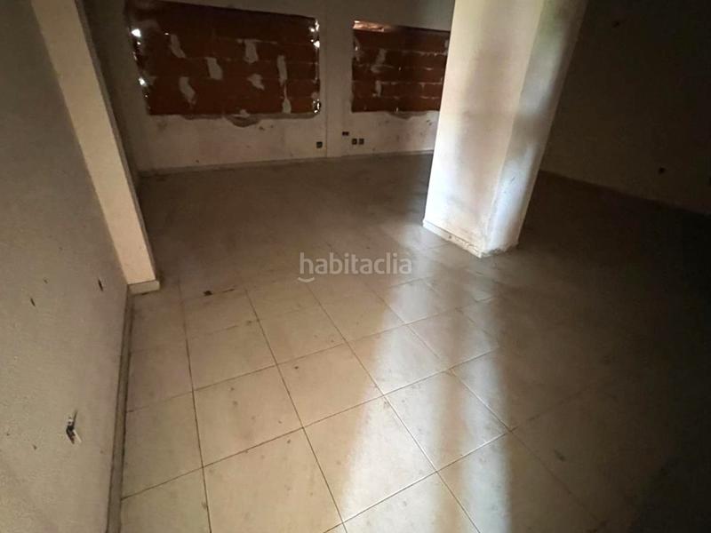Foto 148c8910-b800-406b-99c8-500e47f6fadf. Edifici a Escalona