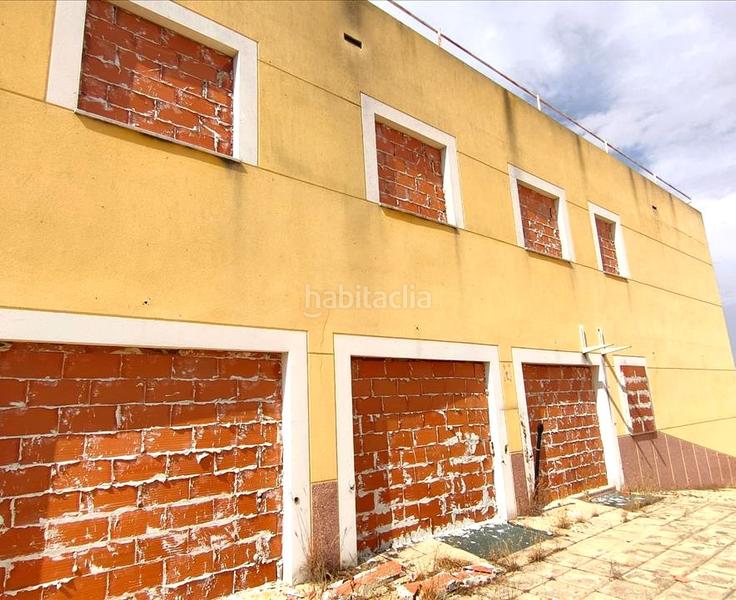 Foto e60e64f7-ae8e-4dc7-92b7-ebd1a93c0faf. Edifici a Escalona