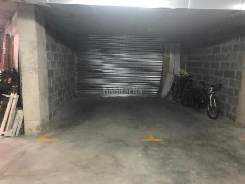 Foto 899493b0-ead1-430e-bbd0-5560d68ec88f. Parking coche en Reinosa