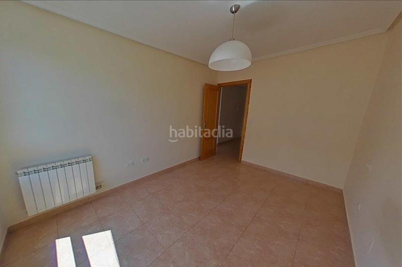 Foto 946cc08f-f076-413e-b12f-2efd3a951332. Pis a Bembibre