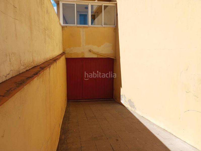 Foto a85a38bb-5fa1-4155-83bc-86d372b37cde. Parking coche en San José-San Bernardo Línea de la Concepción (La)