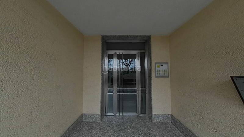 Foto f082c229-1d7a-4e90-b7e3-2e1bcd73c57c. Ufficio in San Roque - As Fontiñas Lugo