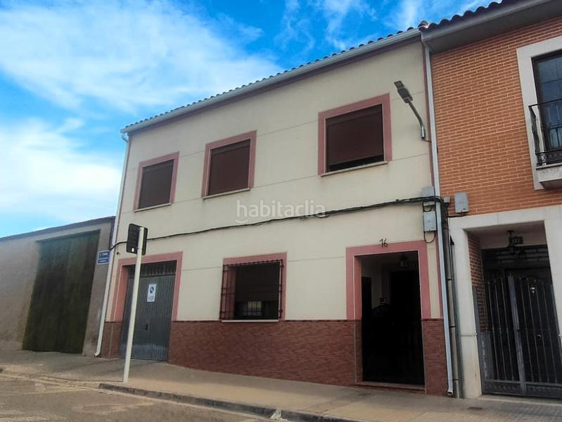 Foto b8d7aa6e-2a0a-4ee2-80bf-72e3b92105e3. Maison dans Miguelturra