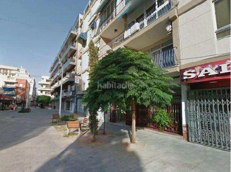 Foto 596be368-86d2-4659-bda4-1f572f90ada1. Locale commerciale in Playa Levante Benidorm