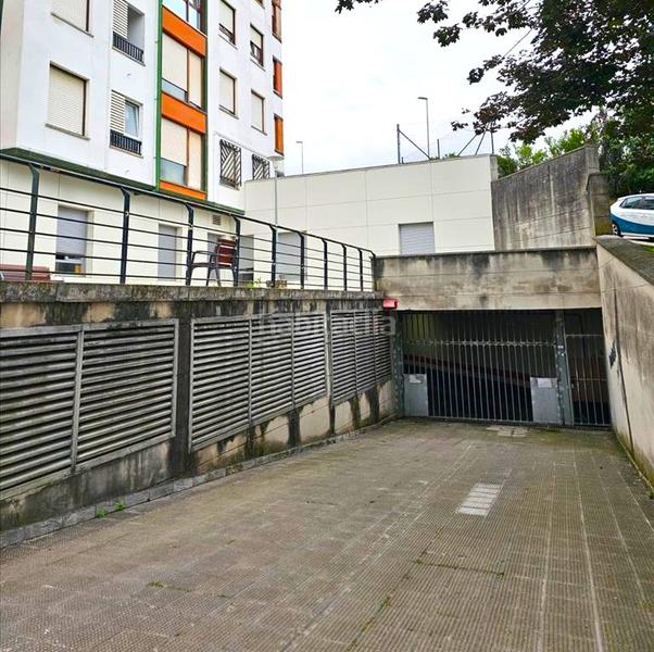 Foto c008910b-0be6-4529-9397-542d8b64d25e. Autoparkplatz in Erandio