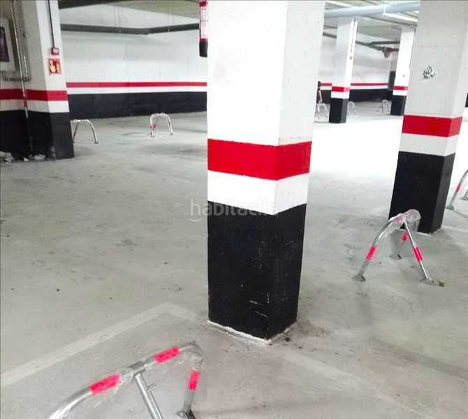 Foto 7085cf47-ed55-4949-8176-628474a321b9. Aparcament cotxe a Mungia