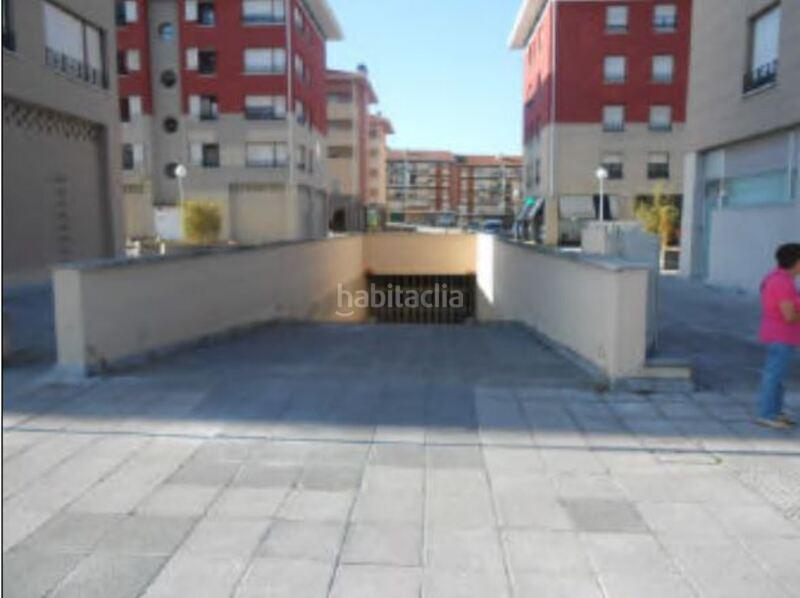 Foto 0481ec14-0c29-4cf0-becf-86629708816f. Parking coche en Mungia