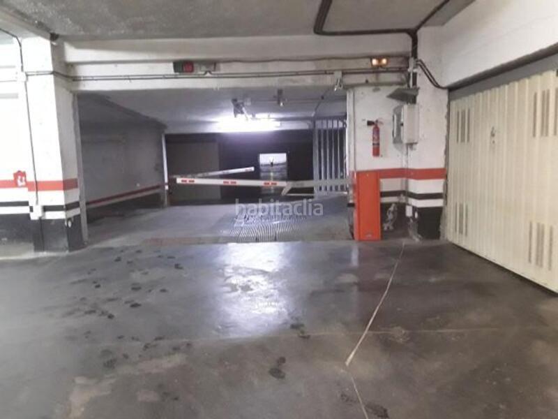 Foto dbc0f8c0-d898-4faf-b956-b244407a34f5. Parking coche en San Miguel Basauri