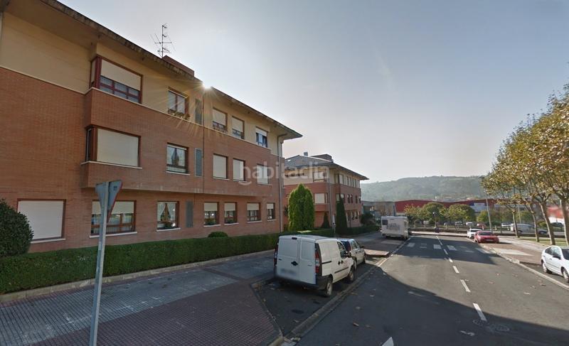 Foto 19ad7513-0a8c-4f1b-a08e-64f3cf6fdf6b. Aparcament cotxe a Loiu