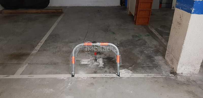 Foto eca667f9-dbf0-4760-8fb6-db793785b7ee. Aparcament cotxe a Loiu