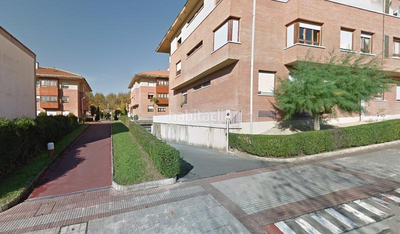 Foto 93f313a1-9b66-462b-ab3e-ddc8f020c546. Parking coche en Loiu