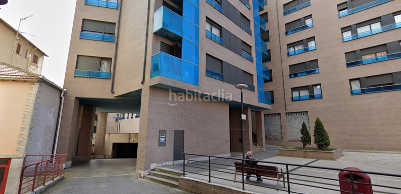 Foto 077cc2d8-e976-4b30-bc62-3d81d2f1d5cd. Parking coche en Lutxana - Llano Barakaldo
