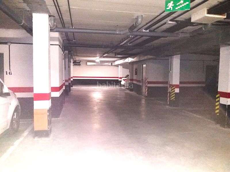 Foto e42027ef-4fab-479e-88f7-46ae194967d5. Aparcament cotxe a Mallabia