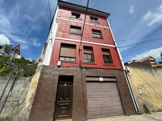 Etagenwohnung in Sama