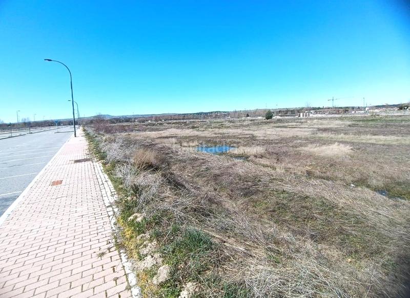 Foto f3a9e78f-8595-47c8-8087-ffe111b33a34. Wohngrundstück in Sónsoles Ávila