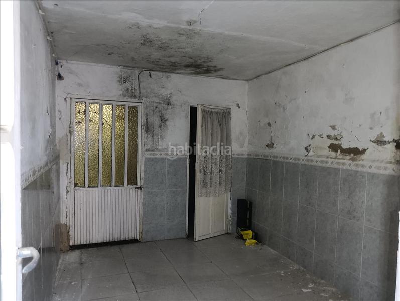 Foto acc53c65-5da9-47d7-9955-28c5c3f11638. Casa adossada a Ibros