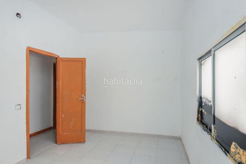 Foto f5df1be4-5d5e-4e83-bc30-34adae672aee. Casa a Llevant Reus