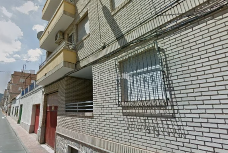 Foto ed8deb39-bf26-4216-a7ee-1fd7e532a1de. Car parking in El Palmar Murcia