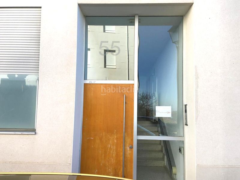 Foto b1c2d610-437c-41ad-8a19-f0c2503cff72. Aparcament cotxe a Muela (La)
