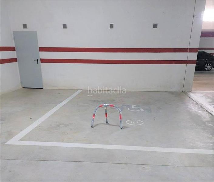 Foto 43162b37-9e39-4053-9b69-4453940719cf. Parking coche en Barreiros