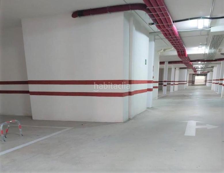 Foto 627b9d0c-c8bc-4914-88d6-fab81ac4da29. Parking coche en Barreiros