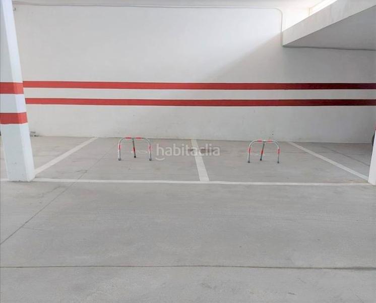 Foto 945d1de9-8e1c-420e-ab01-865360d74b1c. Parking coche en Barreiros