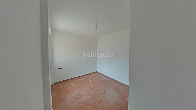 Foto 850ce8c3-5176-4ea0-b070-f6d48a429c6a. Piso en Las Gaviotas - Carvajal Fuengirola