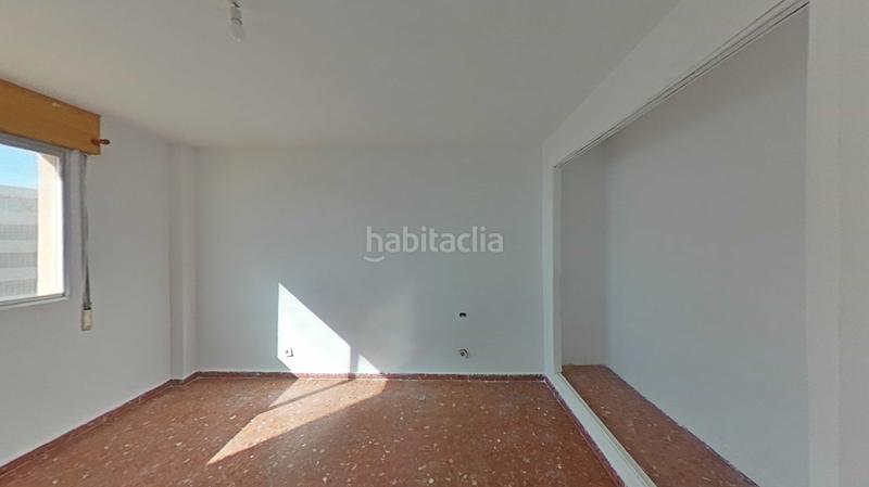 Foto a114cfdf-593b-48c4-98a1-bf5f7bc08167. Piso en Las Gaviotas - Carvajal Fuengirola