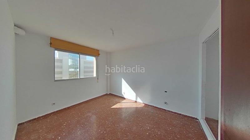 Foto c5ddaf96-e6a6-40cd-b41a-16839d7a1fab. Piso en Las Gaviotas - Carvajal Fuengirola