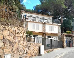 Casa a schiera  Pins