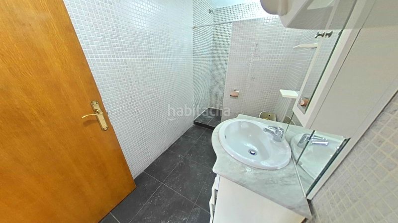 Foto 001c9cdd-95cf-4694-9bf2-19afe228c3d7. Piso en Orcasitas Madrid