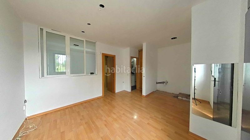 Foto c387905d-7314-4f15-bc9c-c7c5b42f94e7. Piso en Orcasitas Madrid