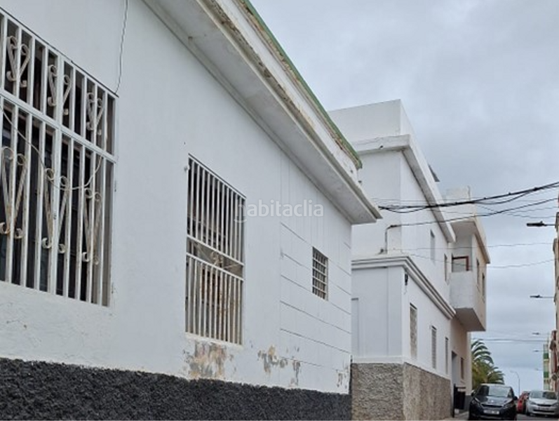 Foto f3abecca-76b4-43ea-ab6c-879baaeb0ec6. Casa en Schamann - Rehoyas Palmas de Gran Canaria (Las)