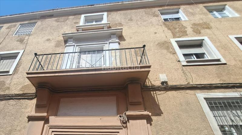 Foto 0bd9ab24-826e-48c5-8cca-fce321dad5e5. Piso en La Chanca - Pescadería Almería