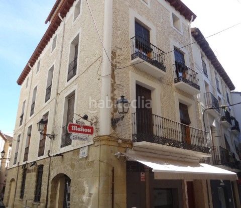 Foto 64ea892a-3690-4f4b-981d-f847a2bf024a. Piso en Casco Antiguo Huesca