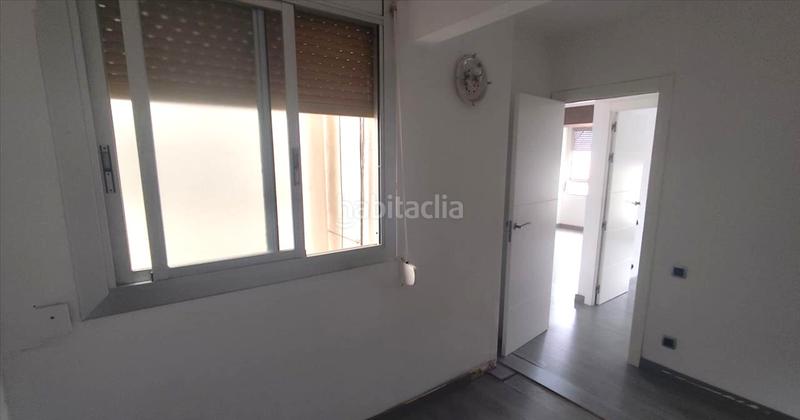 Foto 7888f0c1-ccb4-4632-8cdb-b6f047966402. Dachwohnung in Plaça Catalunya - Escola Industrial Terrassa