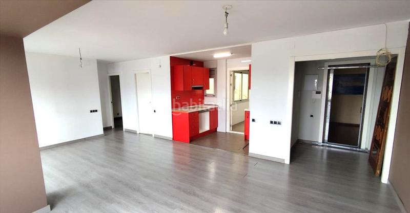 Foto 1124fda3-8b34-44cd-b7d3-0d1066170772. Penthouse in Plaça Catalunya - Escola Industrial Terrassa