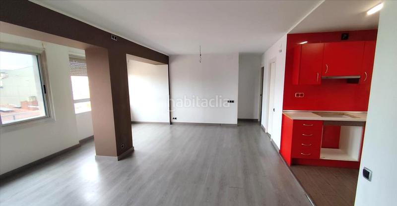 Foto 19e66ea0-ee71-47f2-b63d-d19123c7a019. Penthouse in Plaça Catalunya - Escola Industrial Terrassa