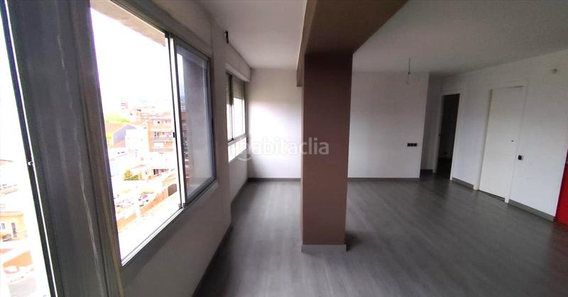 Foto 7d19511e-61e7-452a-b7aa-19acf23c06de. Penthouse in Plaça Catalunya - Escola Industrial Terrassa