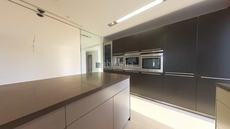 Foto 0c59edfd-2765-42e1-9a7a-875225351fd2. Chalet with heating pool in Cumbres de Calicanto Torrent