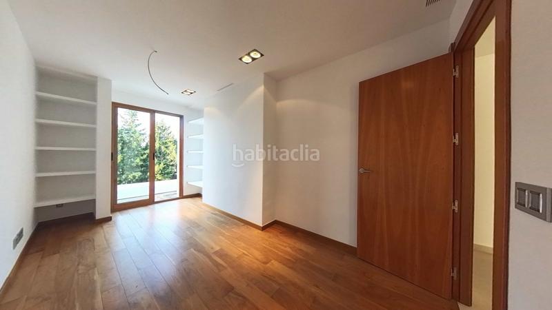 Foto 5cb43f8b-7666-45b9-9f38-b850d7e273ed. Chalet en Cumbres de Calicanto Torrent