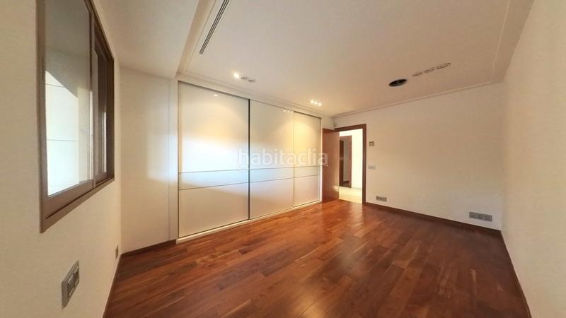 Foto 67181c61-d610-4f36-a427-7378b6dc6201. Chalet en Cumbres de Calicanto Torrent