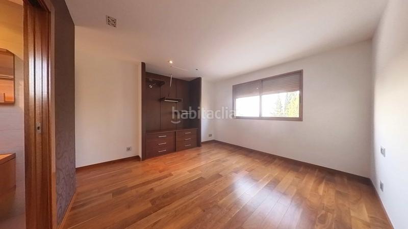 Foto cbc99aae-5281-44e5-8c3d-e89127a69df2. Chalet en Cumbres de Calicanto Torrent