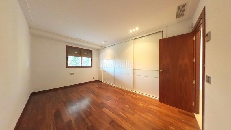 Foto 466d0a77-2b88-4ce0-bb23-c44109c8e163. Chalet con riscaldamento piscina in Cumbres de Calicanto Torrent